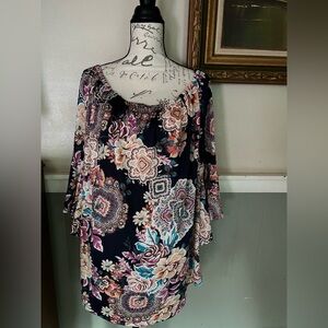 Roommates Stylish Flutter Sleeve Tunic